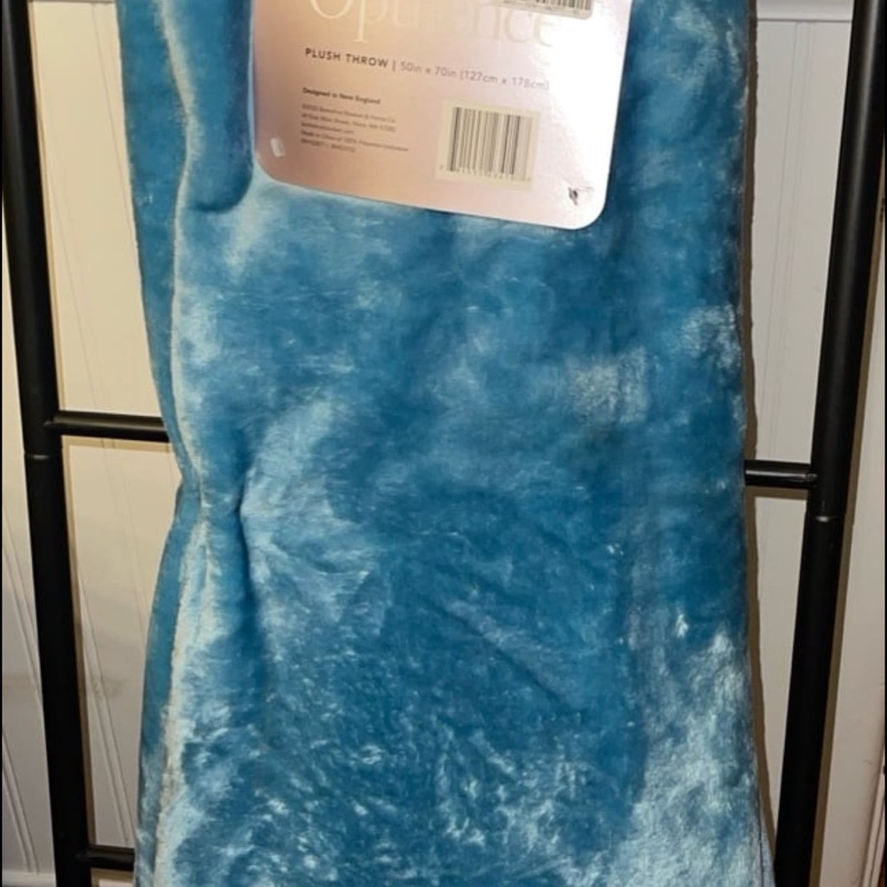 Home Essentials Plush Blue Throw Blanket